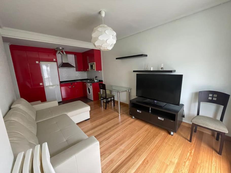 Apartamento Centro Con Garaje Castro Urdiales Buitenkant foto